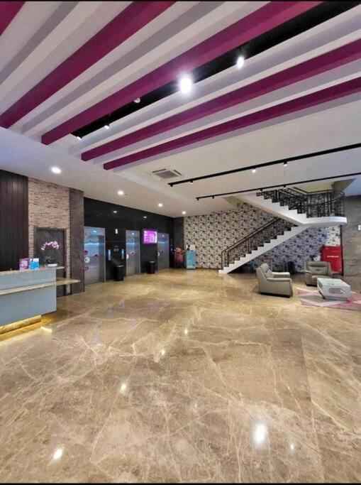 Nagoya Thamrin Apartment High Floor With View Ngoại thất bức ảnh
